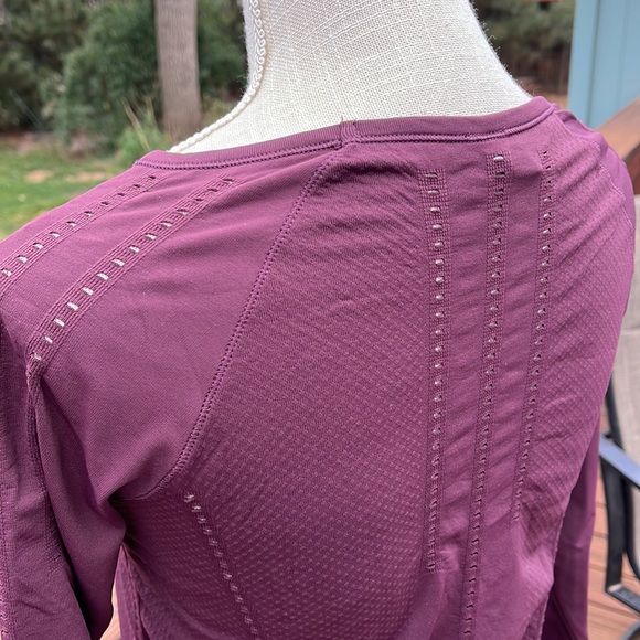 Athleta Long Sleeve Technical Work Out Top, S - Picture 8 of 11